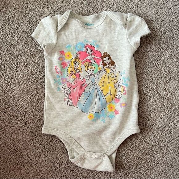 COPY - Disney Baby 12 mo princes onesies NWOT gray with princess on front - Picture 1 of 4